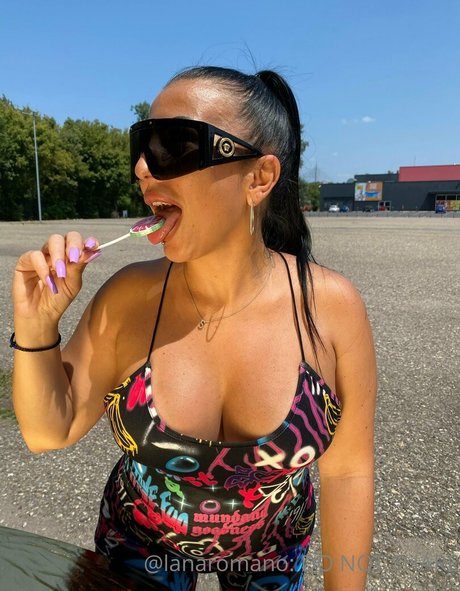 lanaromano beautiful star pictures