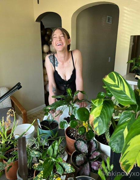 LakinDayXO star exclusive photo