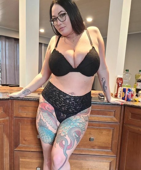 Hot4Holly free star pic