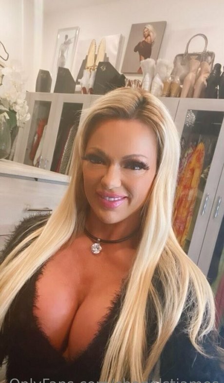 chanelstjames nice star image