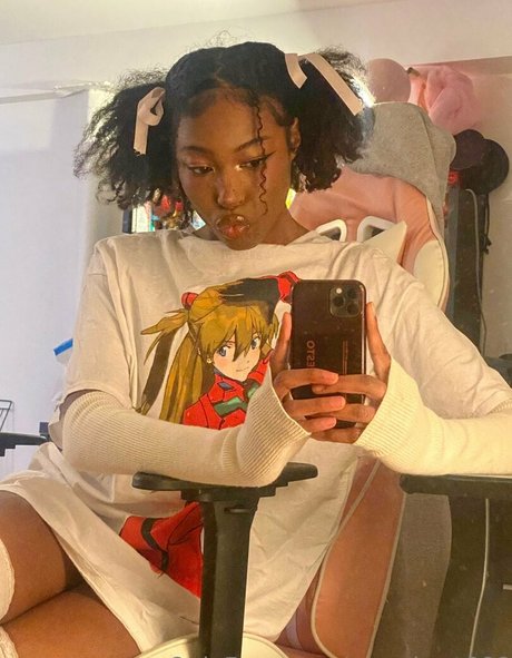 meruhart666 free model pic