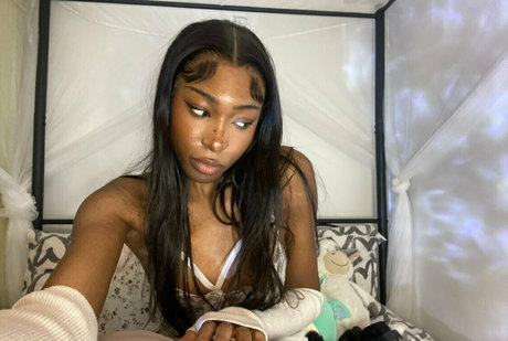 meruhart666 star nudes archive