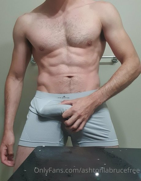 ashtonlabrucefree erotic actress img