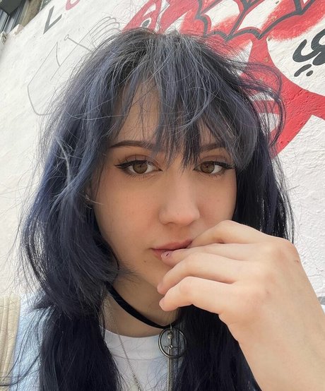 gray hot actress pics