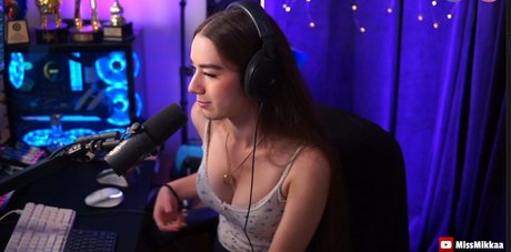 Miss Mikkaa model free images