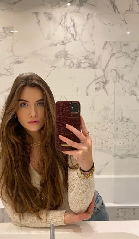 Claire Molin star porn pics