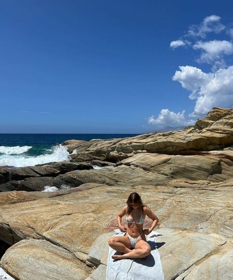 katecraigwellness sexy model picture