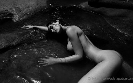 Adela Patrascan star nice img