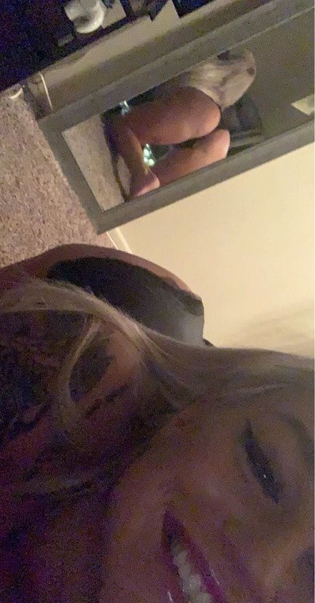 gun mamii sexy actress photos