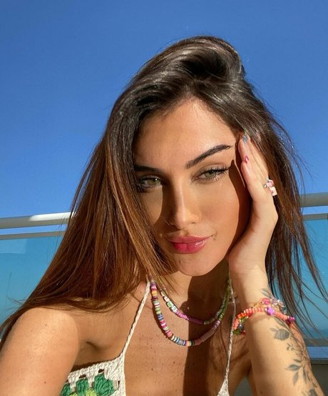 Gabi Melim model sexy gallery