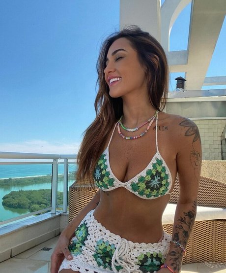 Gabi Melim nude star picture