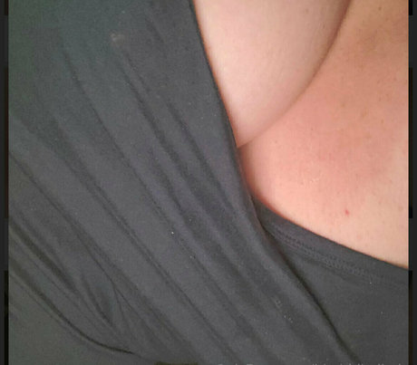 bustybethhh hot actress gallery