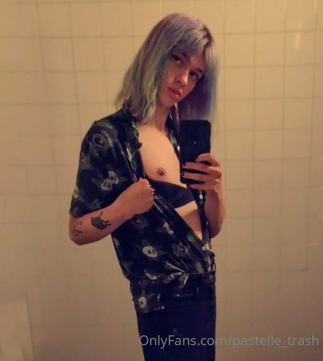 pastelle trash star high quality photos