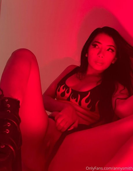 annysmith nude star photos