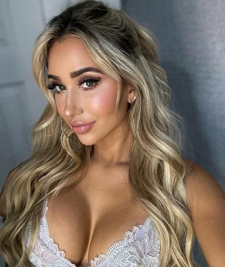 Nikita Sullivan erotic pornstar photos