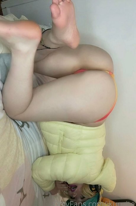 ikunzite naked actress photos