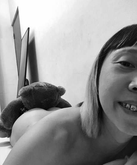 Sun Erich sexy model images