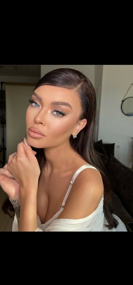 Mishel Aydin model nude galleries