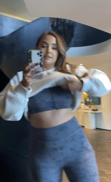 Jacqueline Jossa model pornographic pics