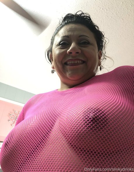 slinkydrinks model nudes gallery