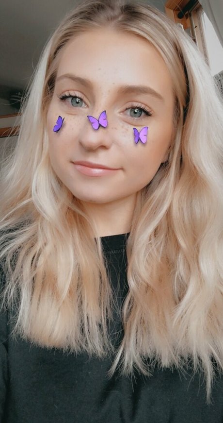 Sunny Bunnnie hot actress images