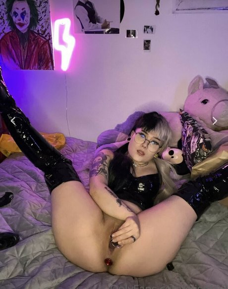 Eki102 nudes star pic