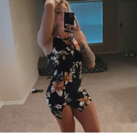 Jordan Elizabeth star erotic images