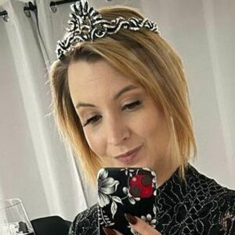 Sesskasays perfect star photos