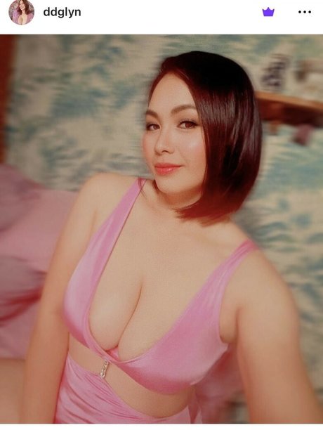 Elyndee Therealelyndee erotic star pic