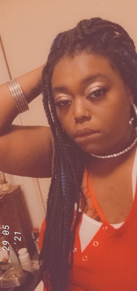 CreoleKityy sex model gallery