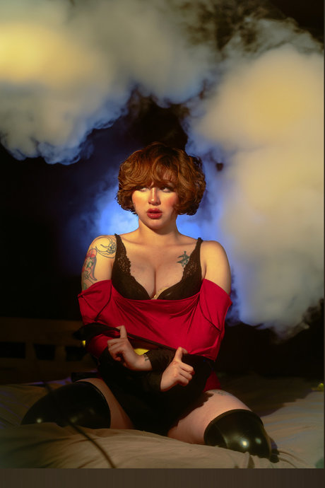 Daisuke exclusive art actress archive