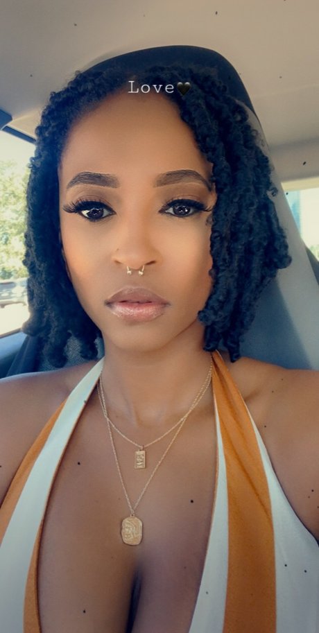 CoCa Monroe nude pornstar img