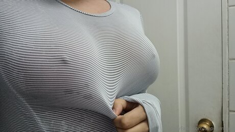 Mel n Video Calls Available free model picture