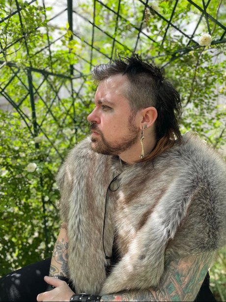 Depeche Ho pornographic actress photos