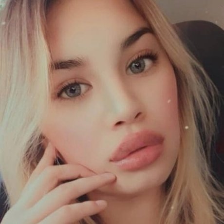 u215282744 star naked pics