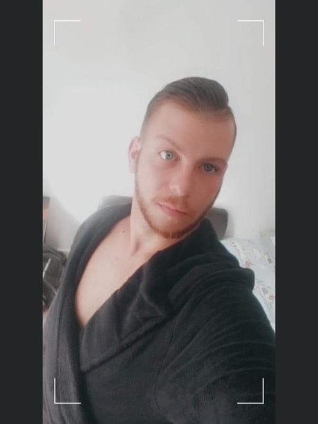 _Your Perfect Couple_ star art img