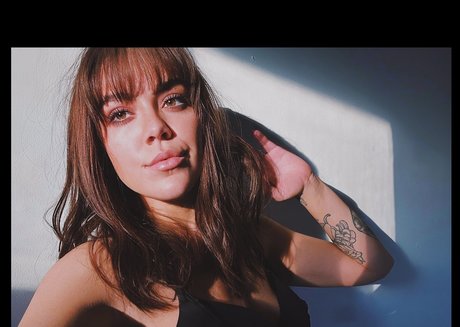 Punchy Mama star best galleries