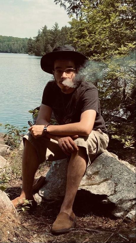 Professional Stoner model porn image