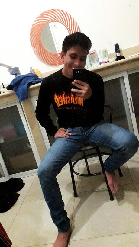 ELIAS SAMUEL model beautiful picture