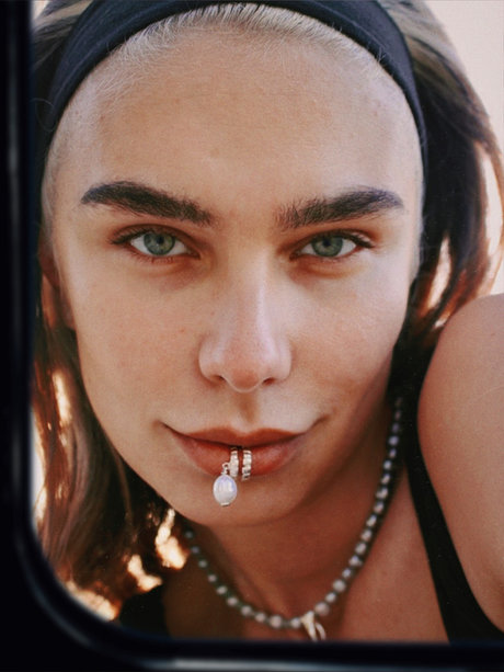 FlowerAva pornographic actress galleries