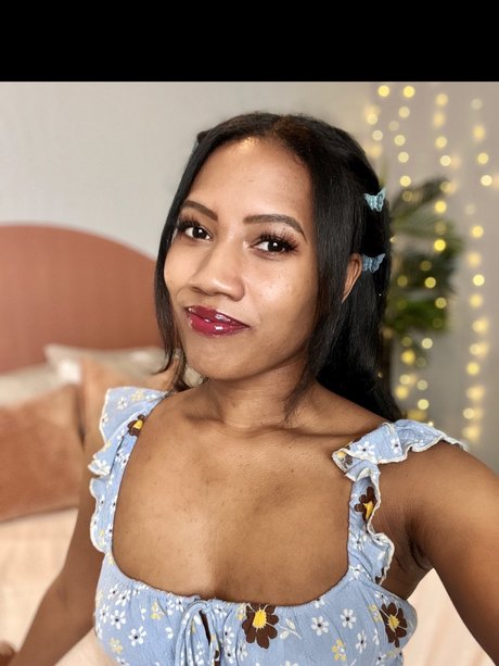 Pris West top actress pictures