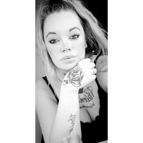 Priscillaaa pornstar erotic archive