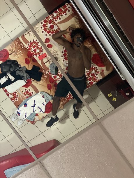 Schwiftym model top images