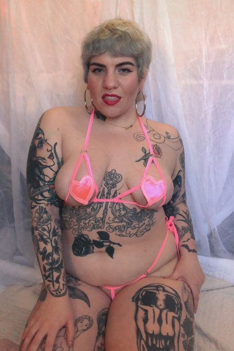 Schu Baby high quality actress photo