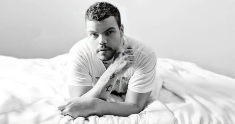 Diego Ferreira pretty model pic