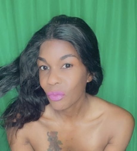 Dawnthebeautibeast model pretty image