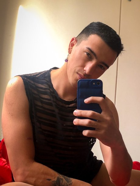 Only Me_ star adult picture