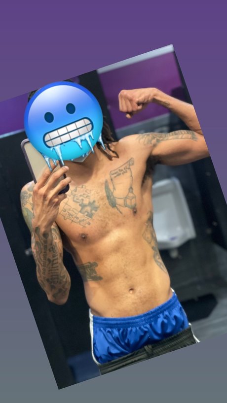 DBA Official naked star image