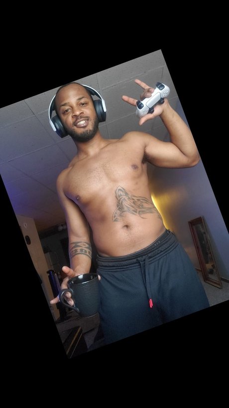 Razaq model sexy gallery