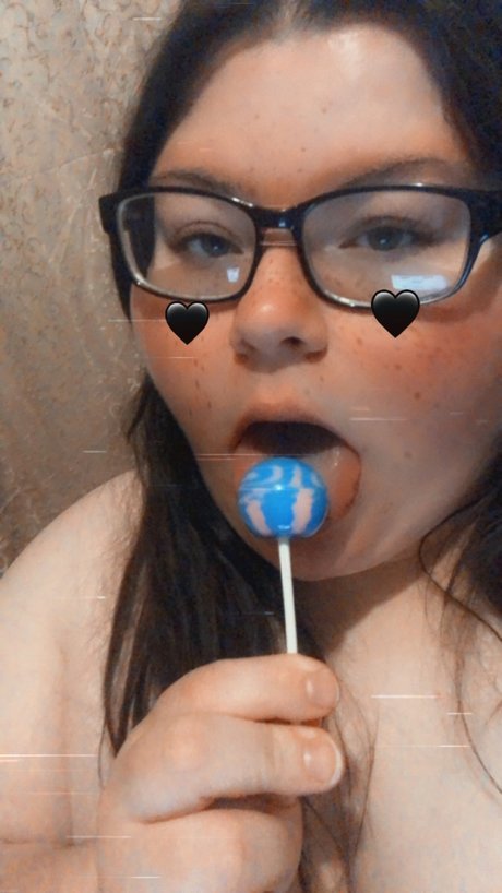 Cocoa and Sunshine_ model adult pic